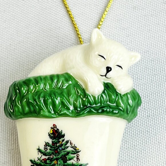 Spode Christmas Tree Ornament Kitten in a Stocking Holiday Sleeping Cat - Picture 3 of 6